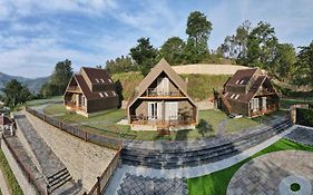 Samsara Luxury Cottages & Spa, Chail Hills